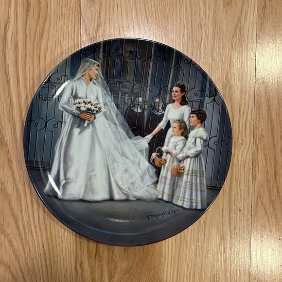 Edwin M Knowles China Company The Sound Of Music Maria Plate - Picture 4 of 13
